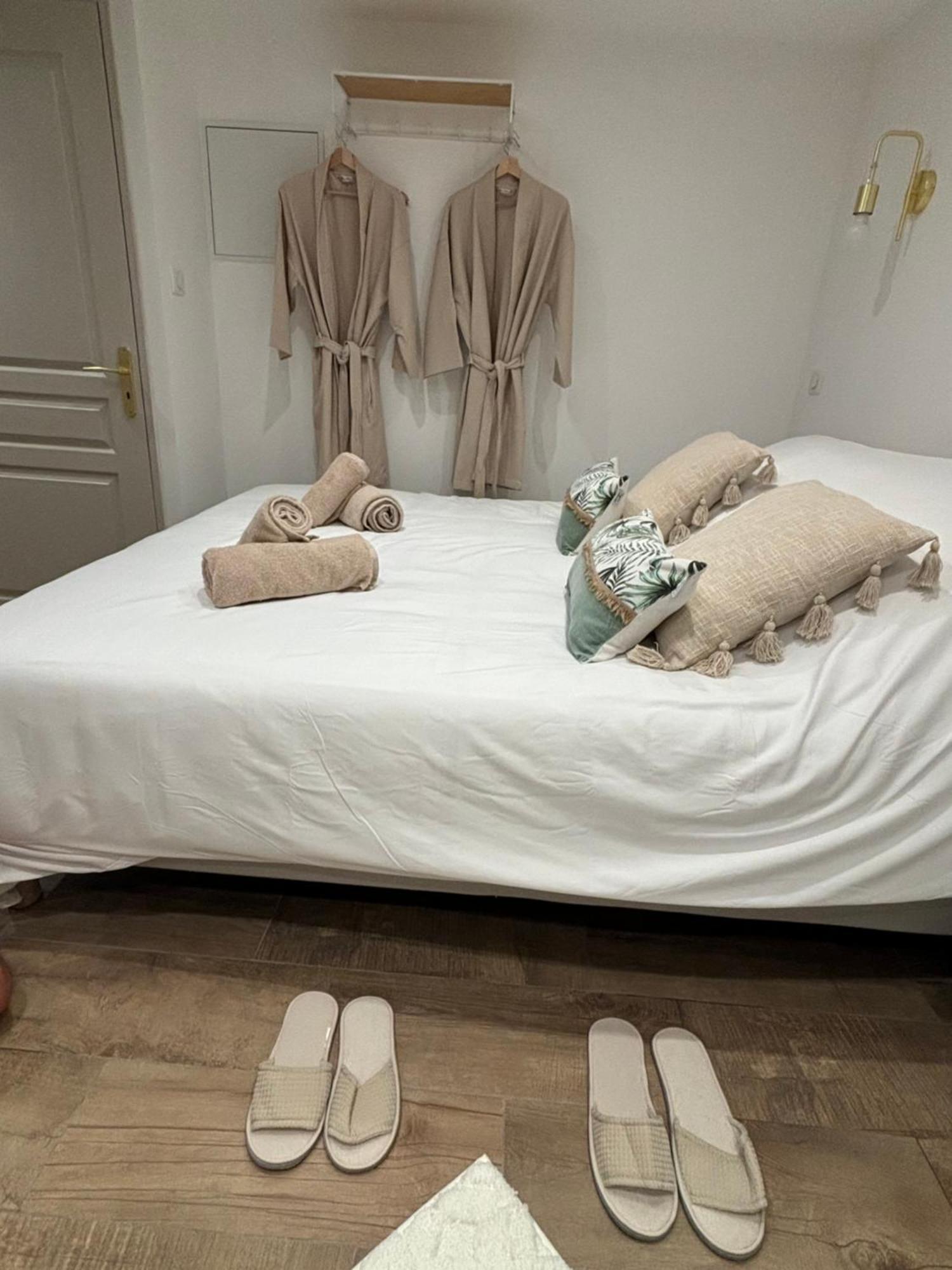 La Ptite Suite De Julie Épernay Kültér fotó